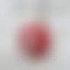 N° 53 boule artichaut en tissu b rouge et blanc à motifs  à accrocher dans le sapin b