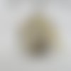 N° 53 boule artichaut en tissu n°4 or  et blanc à motifs et or n°4 à accrocher dans le sapin