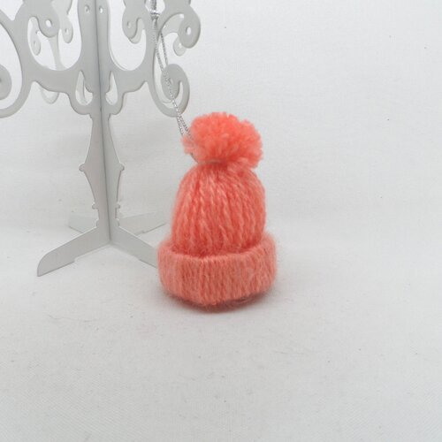 N°27 petit bonnet à pompon en laine n°22 orange  fil élastique argenté à accrocher