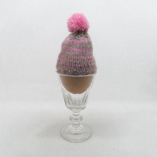 N°2  bonnet à pompon en laine rayé marron et rose adorable couvre-œufs