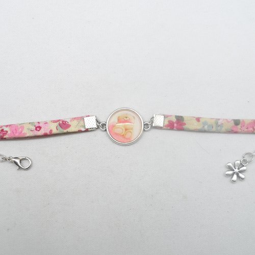 N°80 bracelet enfant cabochon 16 mm  ourson rose  tissu fleuri breloque fleur