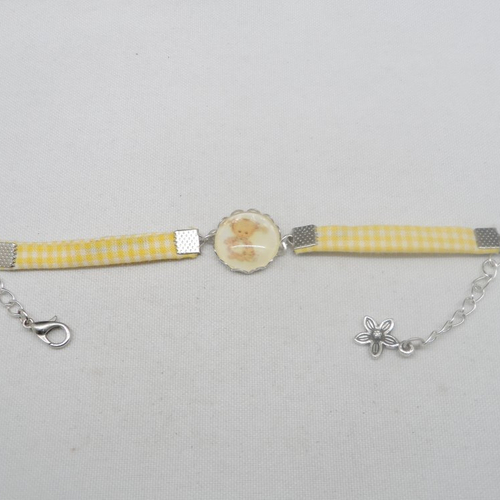 N°80 bracelet enfant cabochon 16 mm personnage   tissu vichy jaune et  blanc 