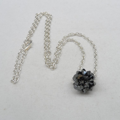 N°79 collier pendentif boule en cristal de swarovski noir n°4