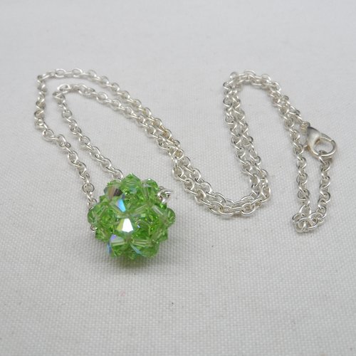 N°79 collier pendentif boule en cristal de swarovski vert n°6