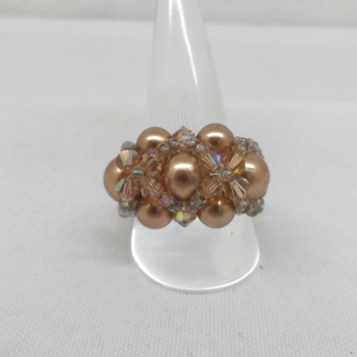 N°31 bague en cristal swarovski perles renaissance rocailles couleur beige "caramel" 