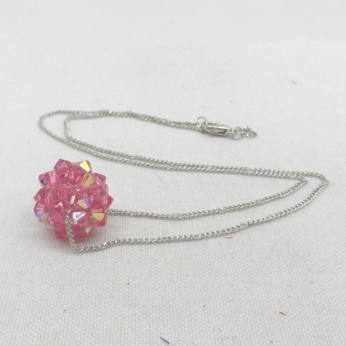 N°79 collier pendentif boule en cristal de swarovski  rose n°14