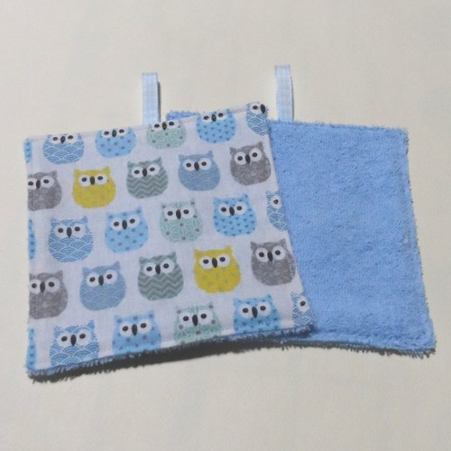 N°6  2 lingettes  bébé lavables une face à motifs chouettes colorées une face éponge lien vichy bleu