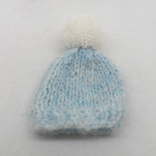 N°2  bonnet à pompon en laine bleu à paillettes et blanc  adorable couvre-œufs