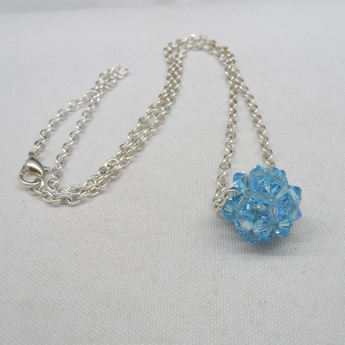 N°79 collier pendentif boule en cristal de swarovski bleu n°1