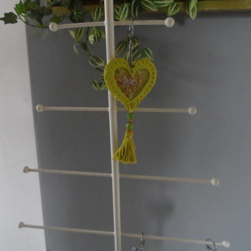 N°43 porte clé cœur vert anis en mousse pour saint valentin 