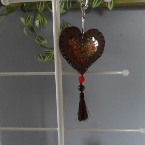 N°43 porte clé cœur marron en mousse pour saint valentin 