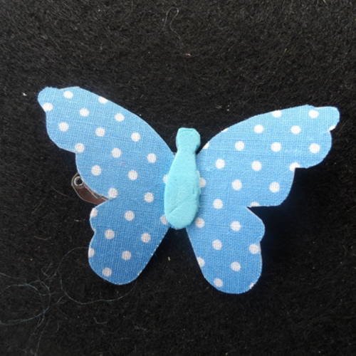 N°70 barrette clip clap papillon tissu pois blanc fond bleu 