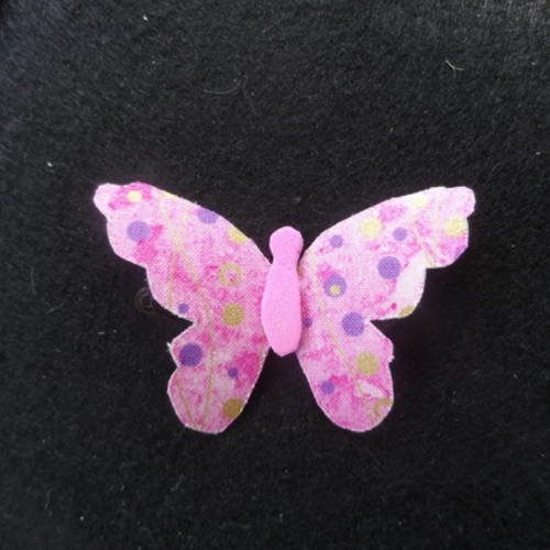 N°70 barrette clip clap papillon tissu points violet doré fond rose 