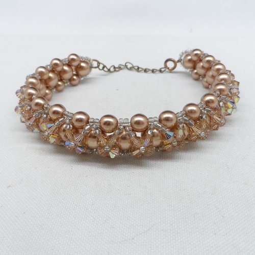 N°87 bracelet  en perle renaissances beige bronze  et cristal de swarovski d