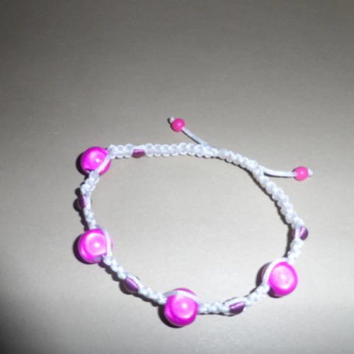 N°76 bracelet  shamballa blanc fuchsia perles nacrées n°12