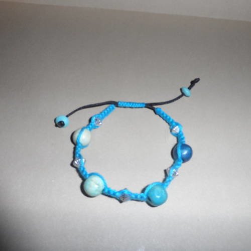 N°76 bracelet  shamballa bleu  enfant perles dégradé bleu perles toupies argentés n°21