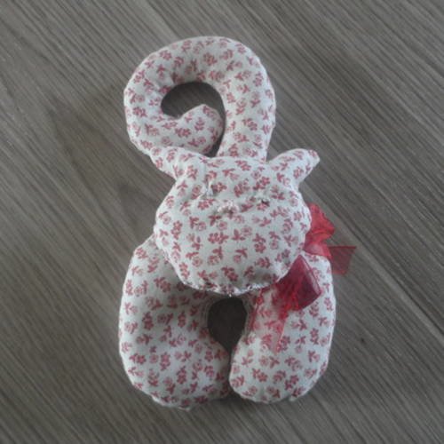 N°44 sachet senteur chat perché   nœud rouge  en tissu à motif fleurs  diffuseur de lavande pour armoire ou autre