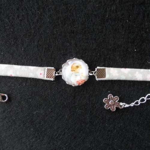 N°80 bracelet enfant cabochon 16 mm    tissu fleuri  breloque fleur 