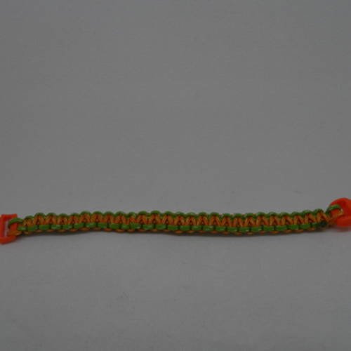 N°112 bracelet en para corde orange et vert clip attache orange n°2