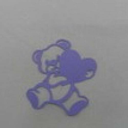 N°1 ourson avec un cœur  en papier violet clair  découpage  fin