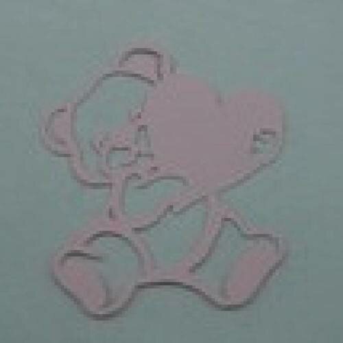 N°1 ourson avec un cœur  en papier rose + clair découpage  fin