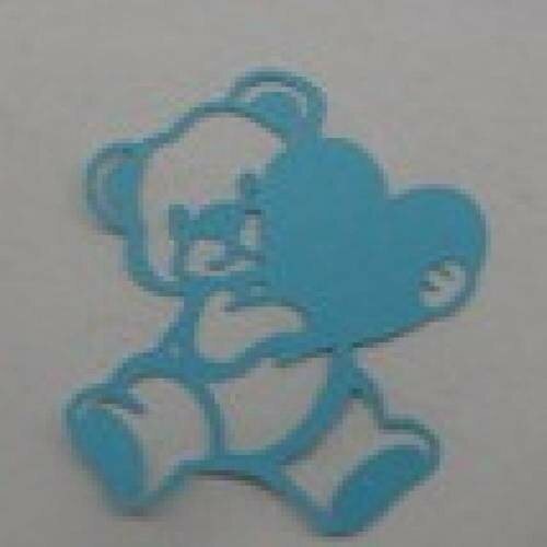 N°1 ourson avec un cœur  en papier bleu  découpage  fin