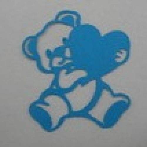 N°1 ourson avec un cœur  en papier bleu turquoise  découpage  fin