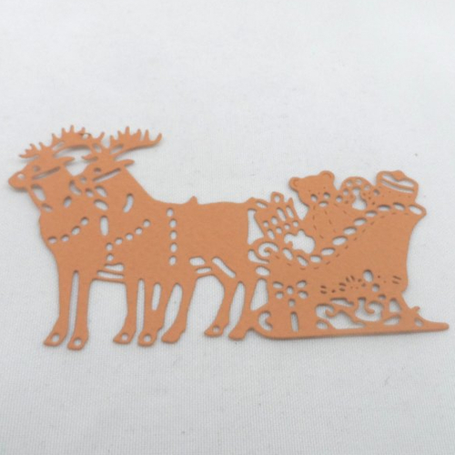 N°595 traîneau du père noël  avec deux rennes et cadeaux en papier marron n°1 découpage  fin