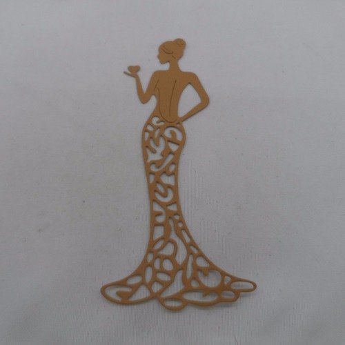 N°888   d'une femme romantique chic en papier  marron clair  découpage