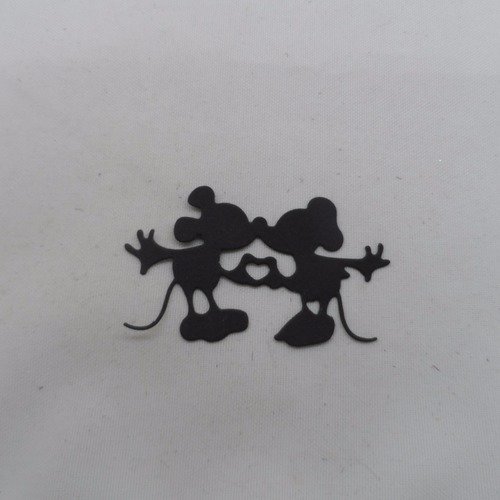 N°912 d'un couple de  souris célèbres leurs mains forment un cœur   en papier noir  découpage fin