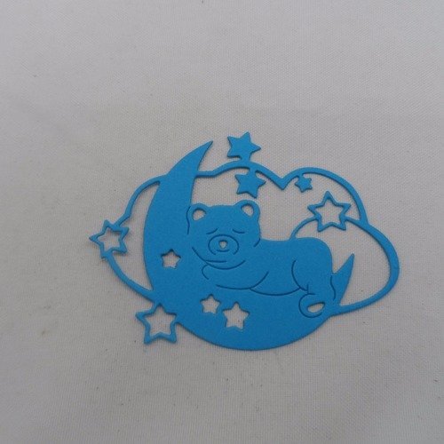 N°927 ourson dormant sur  la lune avec nuage et étoiles  en papier bleu découpage
