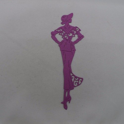 N°891   d'une femme style d'autrefois n°2   en papier violet  découpage
