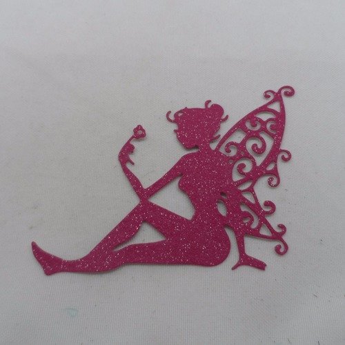N°650 jolie fée  papillon assise  avec une fleur   en papier tapisserie rouge framboise à paillette découpage fin