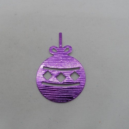 N°100 b une petite boule de noël en papier métalliser à reflet violet   découpage fin