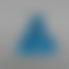 N°954 pyramide de  pingouins   en papier bleu + clair métallisé  découpage