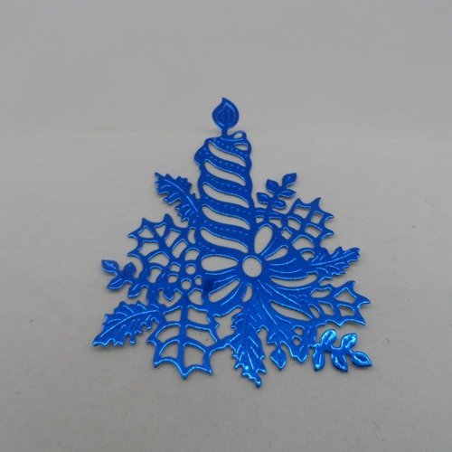 N°598 jolie décoration de noël avec bougie nœud etc en papier  bleu métallisé   découpage 
