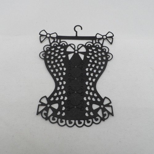 N°973  d'un corset  sur cintre en papier  noir     découpage fin