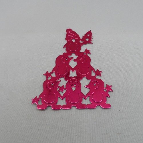 N°954 pyramide de  pingouins   en papier rose  métallisé  découpage