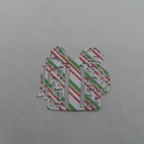 N°101 a cadeau de noël en papier rouge blanc vert   découpage  fin