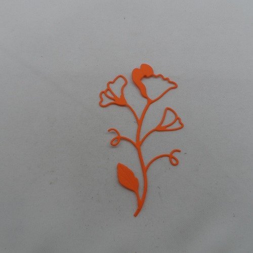 N°804  jolie fleur n°1 fine  en papier orange    découpage fin