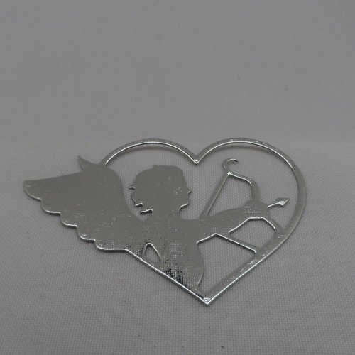 N°986 cupidon dans un cœur avec son arc  en papier argenté impression de motif