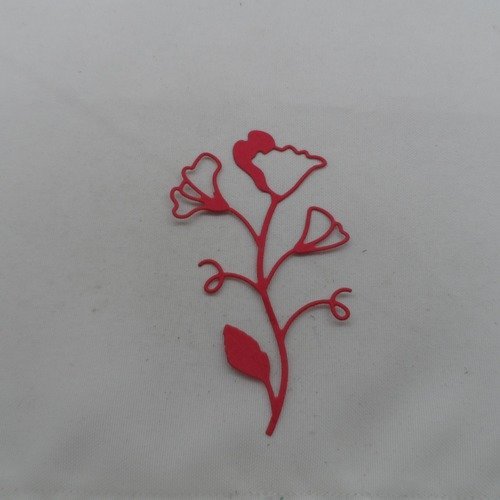 N°804  jolie fleur n°1 fine  en papier rouge    découpage fin