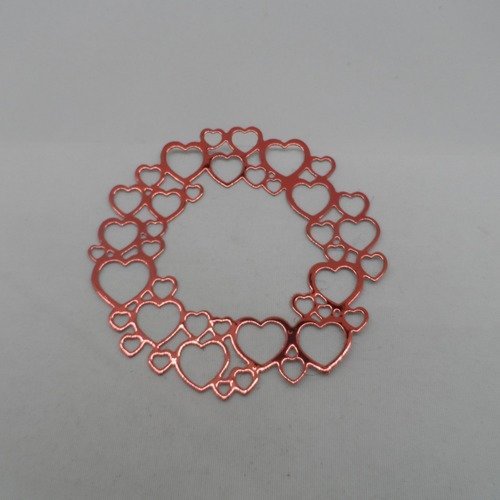 N°962 d'une couronne de cœur  en papier rose métallisé découpage fin
