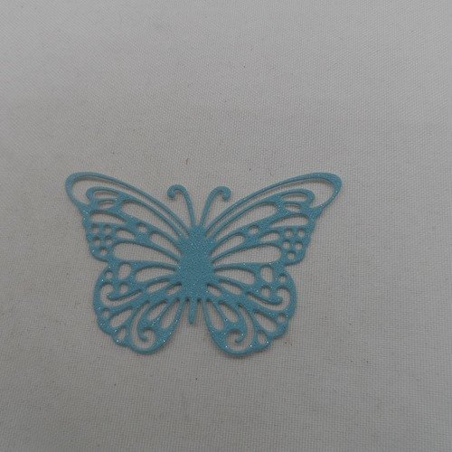 N°932  papillon en papier  tapisserie bleu à paillette    découpage fin