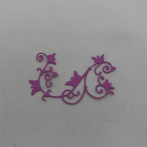 N°933 "arabesque" de  papillons en papier violet     découpage fin