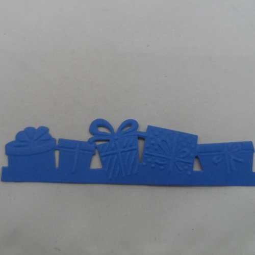 N°1017  bordure de cadeaux en papier bleu  découpage et gaufrage