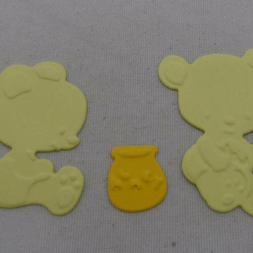 N°3 bis de 2 oursons jaunes clairs et un petit pot de miel jaune en papier  découpage et gaufrage