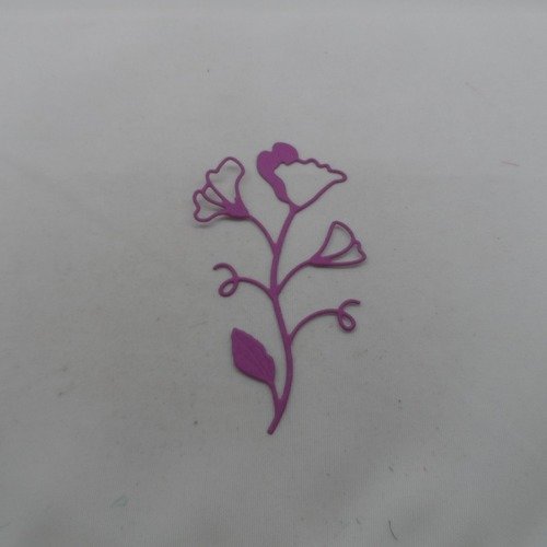 N°804  jolie fleur n°1 fine  en papier violet parme  n°1   découpage fin