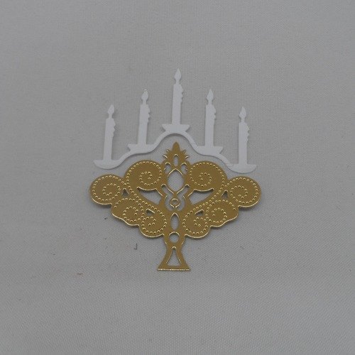 N°1023  joli chandelier  avec  cinq bougies  en papier doré et  blanc  2 morceaux  découpage
