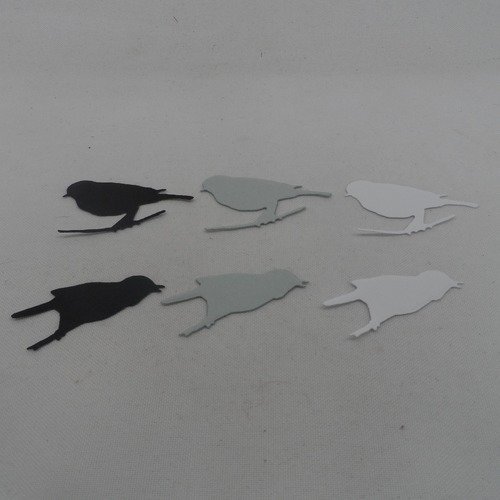 N°1044 lot de 6 oiseaux 2 formes différentes en papier gris, noir et blanc  découpage  fin